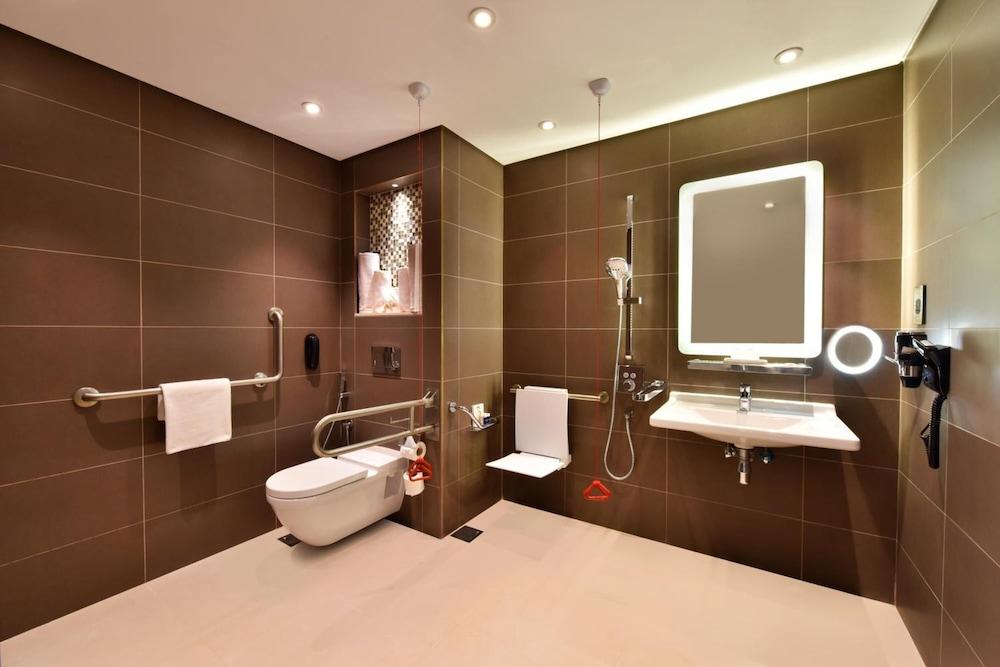 Bahrain Airport Hotel Манама Екстериор снимка