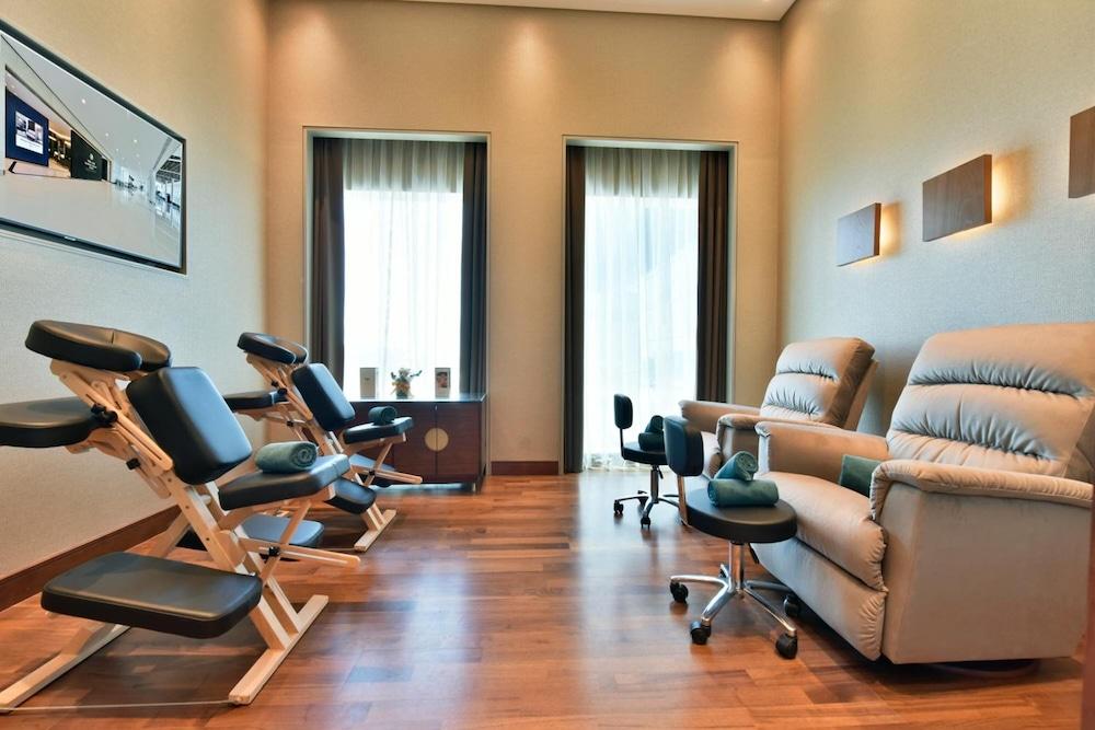 Bahrain Airport Hotel Манама Екстериор снимка